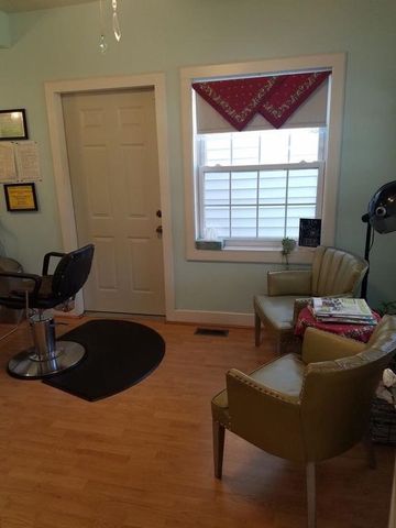 1710 Fowler Ave, Winfield, KS 67156