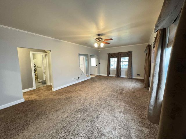 1710 Fowler Ave, Winfield, KS 67156
