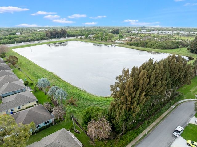 240 Garden Grove Parkway, Vero Beach, FL 32962