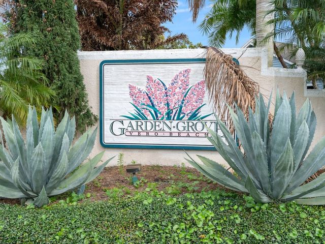 240 Garden Grove Parkway, Vero Beach, FL 32962