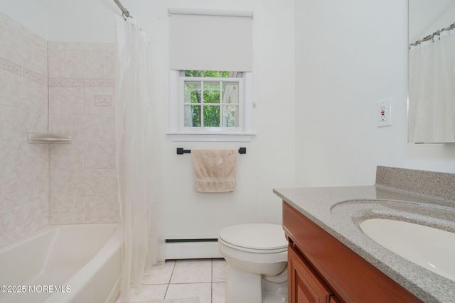 209 Woodcrest Road, Oakhurst, NJ 07755