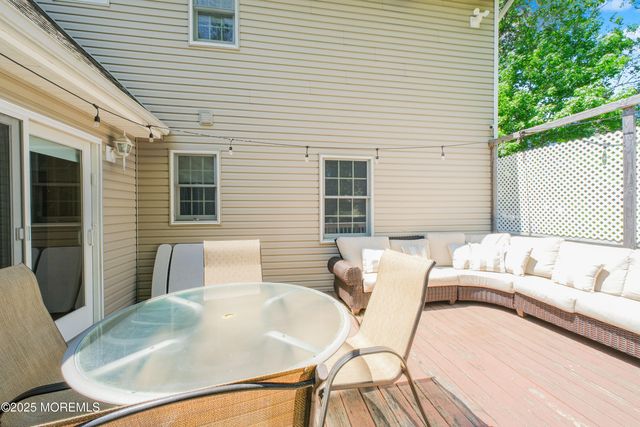 209 Woodcrest Road, Oakhurst, NJ 07755