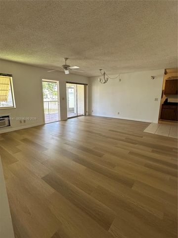 3490 La Jardin Ct B-2, Green Acres, FL 33463