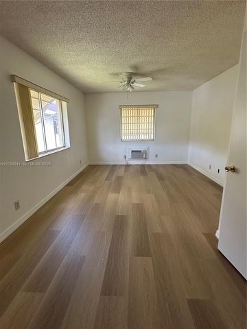 3490 La Jardin Ct B-2, Green Acres, FL 33463