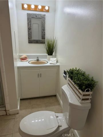 2236 N Manning, Burbank, CA 91505