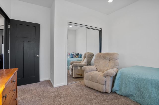 1605 30TH AVE NE, Minot, ND 58703