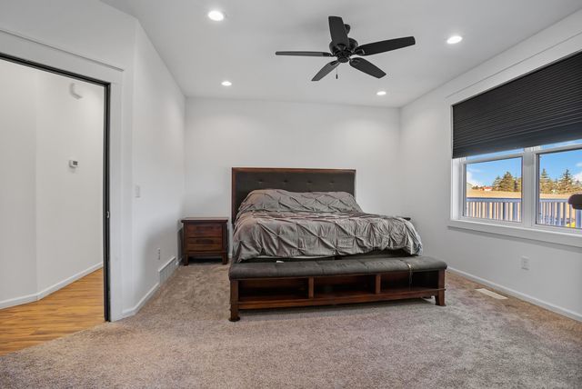 1605 30TH AVE NE, Minot, ND 58703