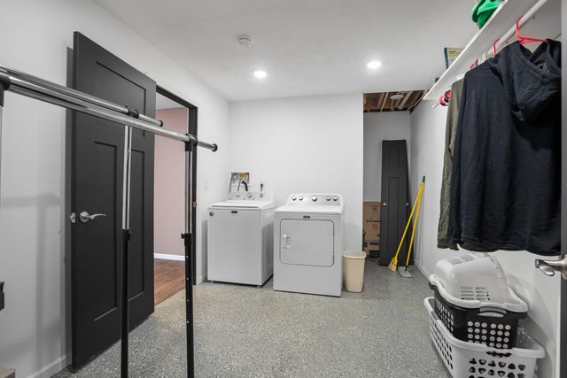 1605 30TH AVE NE, Minot, ND 58703