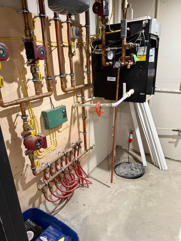 1605 30TH AVE NE, Minot, ND 58703