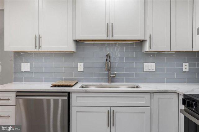 285 GUNDRY DR, Falls Church, VA 22046