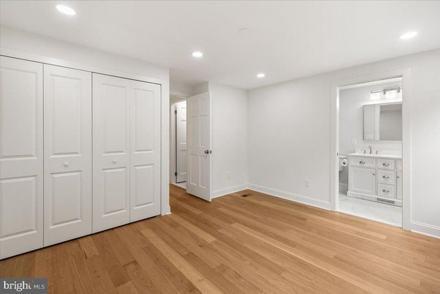 285 GUNDRY DR, Falls Church, VA 22046