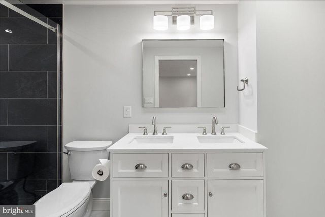 285 GUNDRY DR, Falls Church, VA 22046