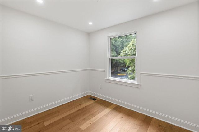 285 GUNDRY DR, Falls Church, VA 22046