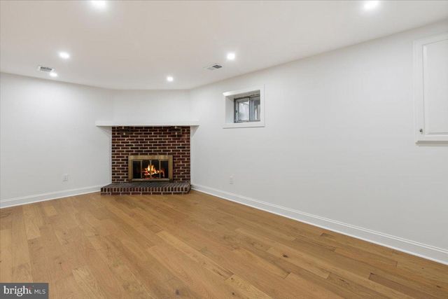 285 GUNDRY DR, Falls Church, VA 22046