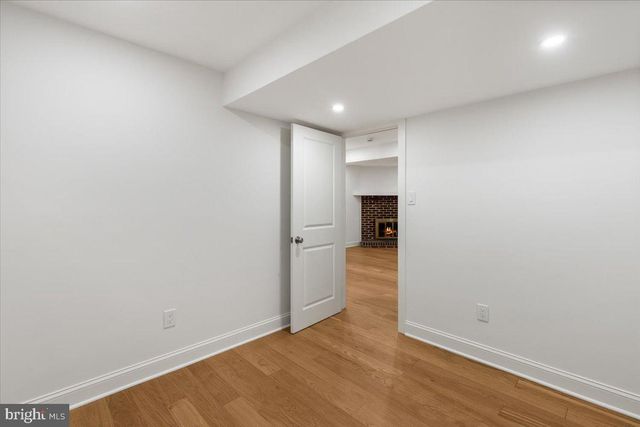 285 GUNDRY DR, Falls Church, VA 22046