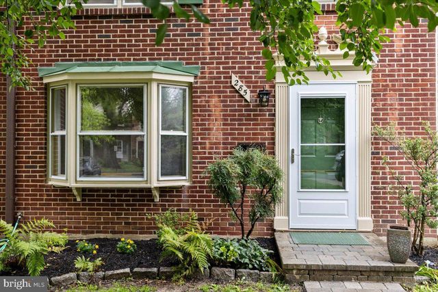 285 GUNDRY DR, Falls Church, VA 22046