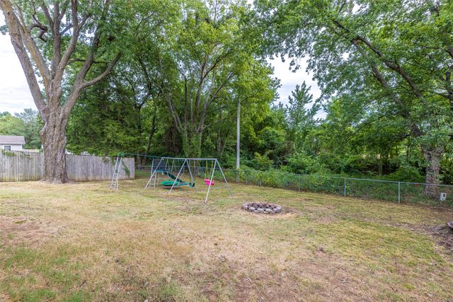 833 W 23rd Street N, Claremore, OK 74017