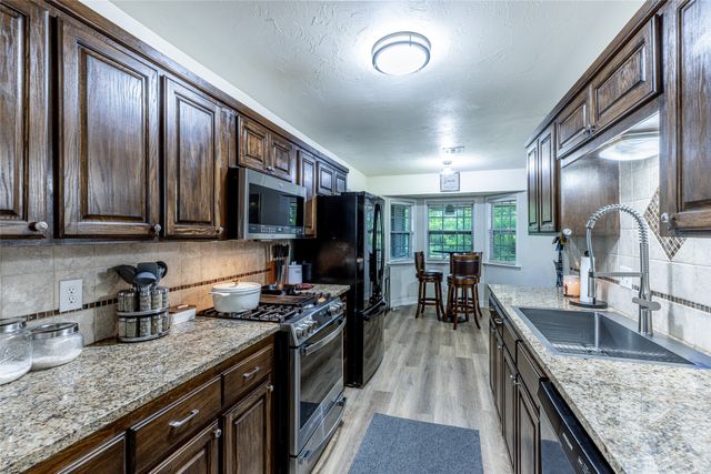 833 W 23rd Street N, Claremore, OK 74017