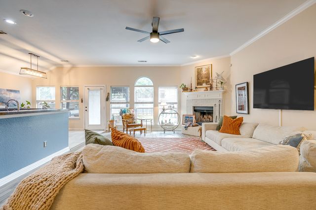 2408 Buffalo Run, Burleson, TX 76028