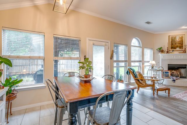 2408 Buffalo Run, Burleson, TX 76028