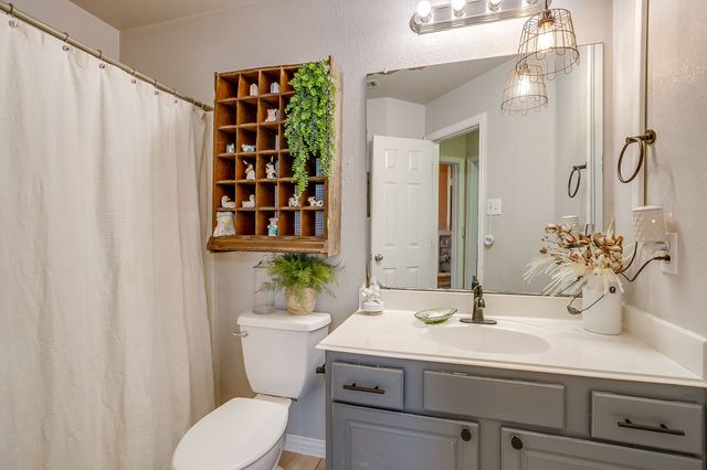 2408 Buffalo Run, Burleson, TX 76028