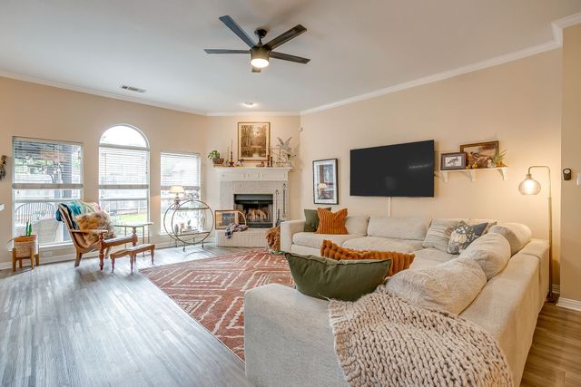 2408 Buffalo Run, Burleson, TX 76028