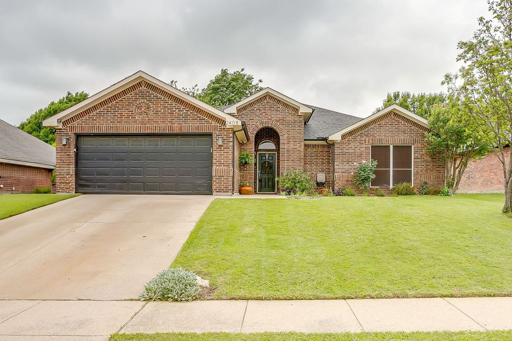 2408 Buffalo Run, Burleson, TX 76028