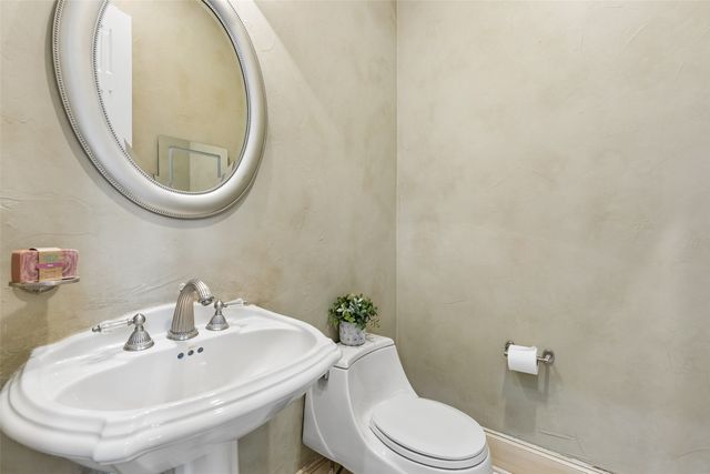 5315 Ambergate Lane, Dallas, TX 75287