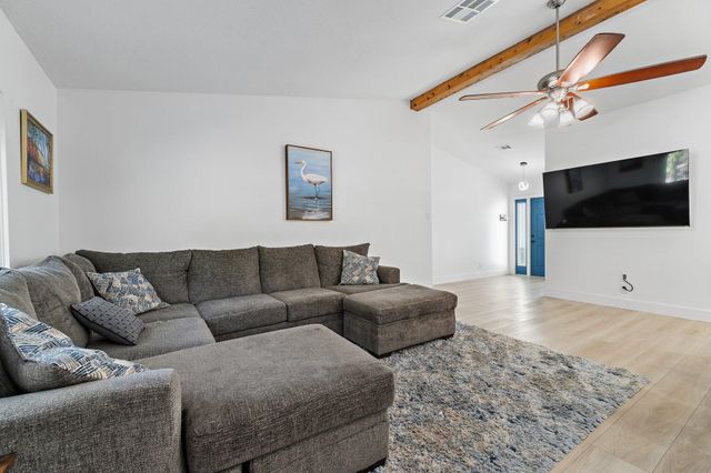 162 Greentree Circle, Jupiter, FL 33458