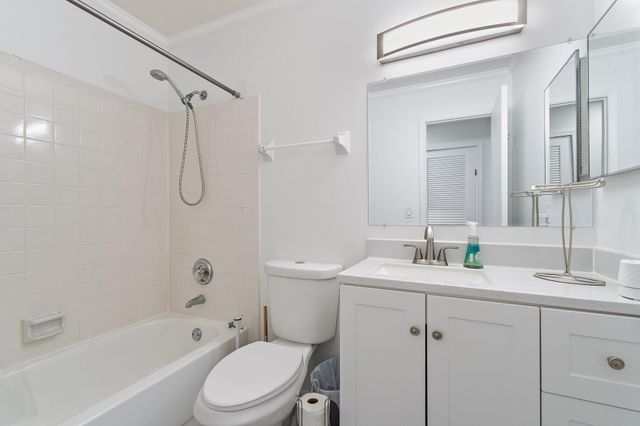 162 Greentree Circle, Jupiter, FL 33458