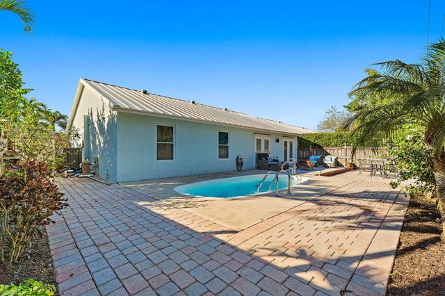 162 Greentree Circle, Jupiter, FL 33458