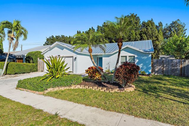 162 Greentree Circle, Jupiter, FL 33458