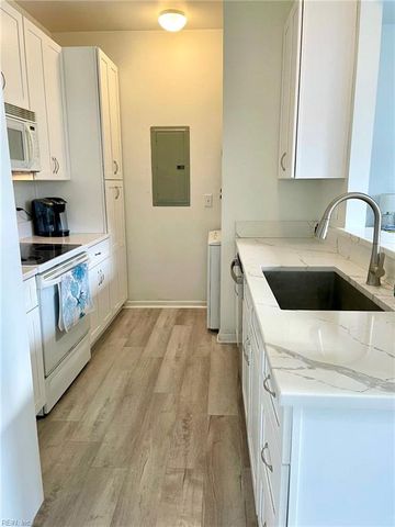 2013 Picardy CT, Virginia Beach, VA 23454