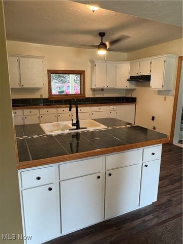 133 S Broadway Street, Lodi, OH 44254