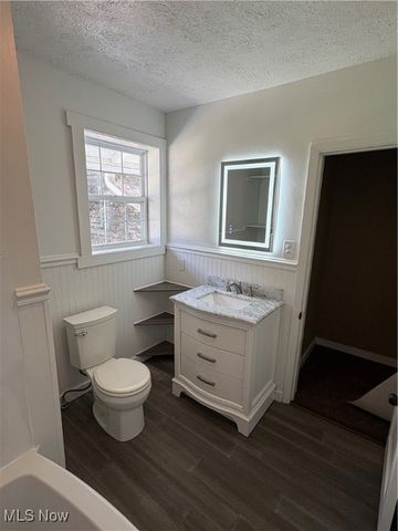 133 S Broadway Street, Lodi, OH 44254