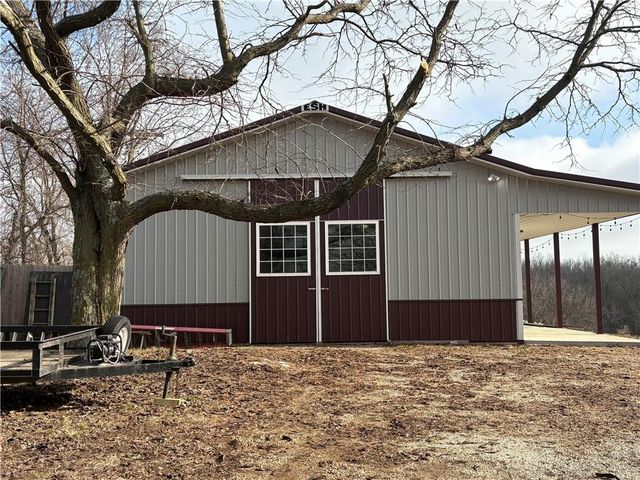 14976 150th Street, Bonner Springs, KS 66012