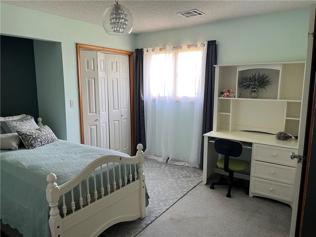 14976 150th Street, Bonner Springs, KS 66012