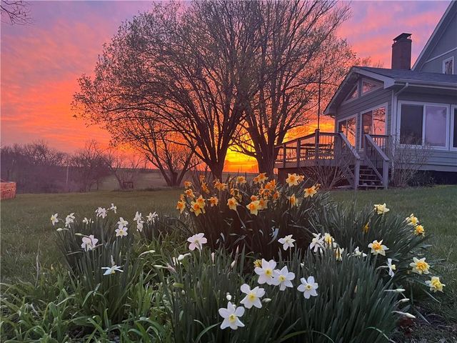 14976 150th Street, Bonner Springs, KS 66012