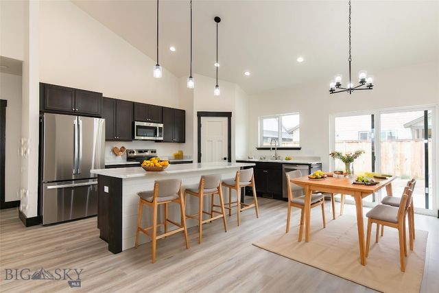 1511 Pistolero Way, Belgrade, MT 59714