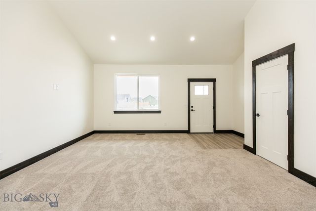 1511 Pistolero Way, Belgrade, MT 59714