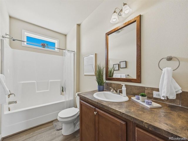 44076 Morning Star Ct, Elizabeth, CO 80107
