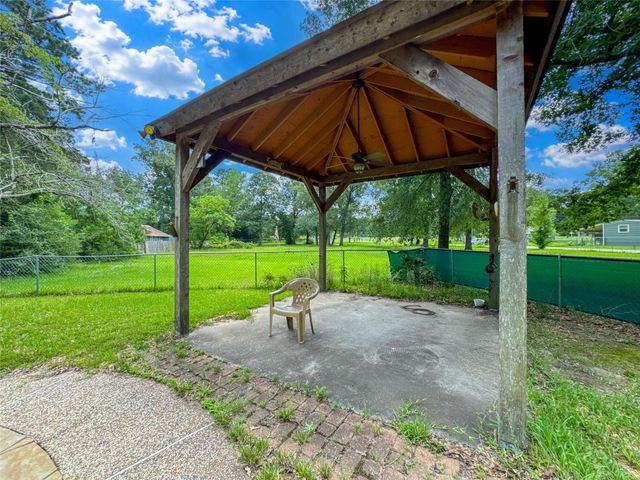 23789 Park Drive, New Caney, TX 77357