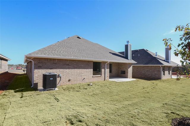 809 Westfall Drive, Choctaw, OK 73020