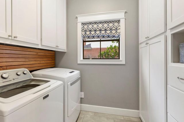 6 Robin Springs Place, The Woodlands, TX 77381