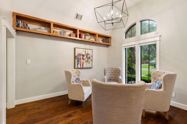 6 Robin Springs Place, The Woodlands, TX 77381