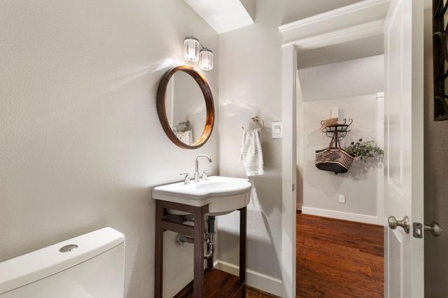 6 Robin Springs Place, The Woodlands, TX 77381