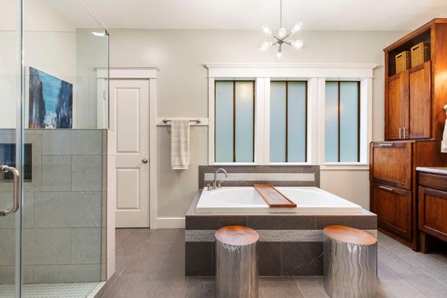 6 Robin Springs Place, The Woodlands, TX 77381