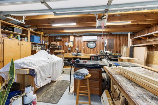 6 Robin Springs Place, The Woodlands, TX 77381