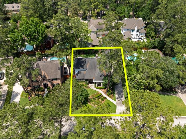 6 Robin Springs Place, The Woodlands, TX 77381