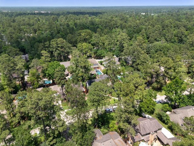 6 Robin Springs Place, The Woodlands, TX 77381